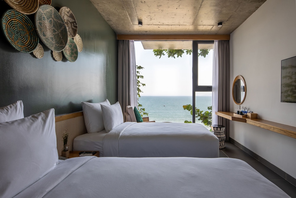 Ocean Suite - Photo 4