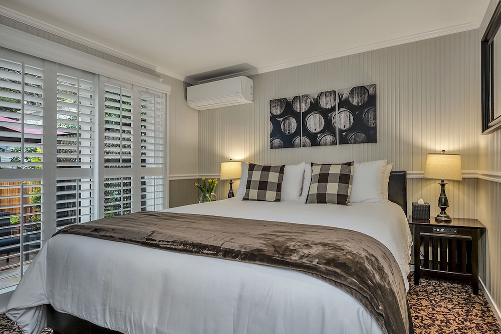 House, Multiple Bedrooms