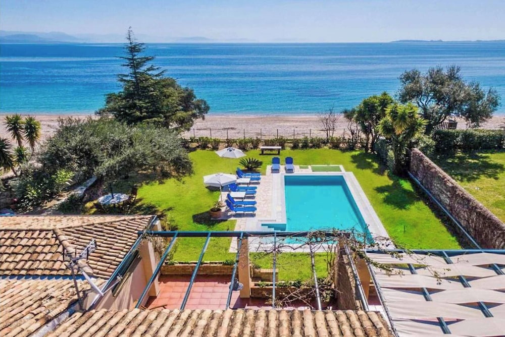 Villa (4 Bedrooms)