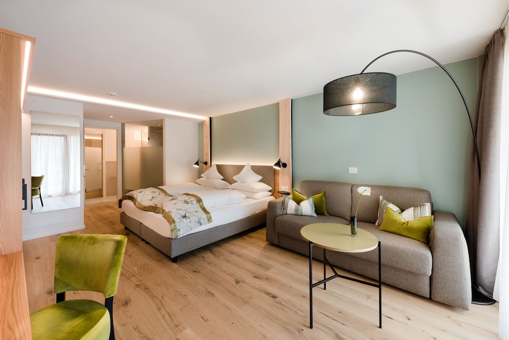 Comfort Double Room, Non Smoking, Mountain View