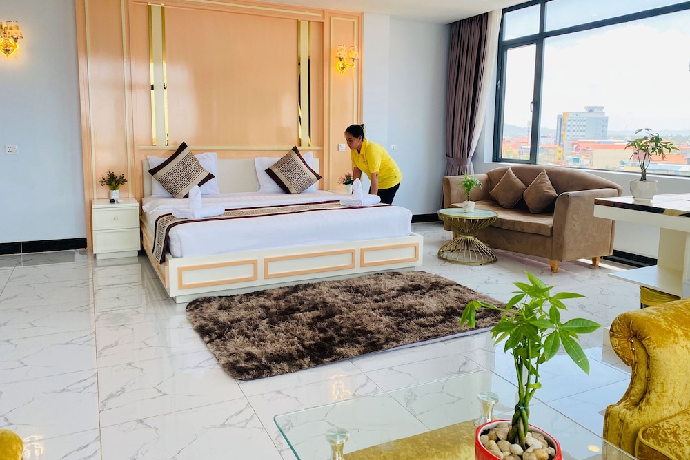 Deluxe Double Room, Balcony - Photo 2