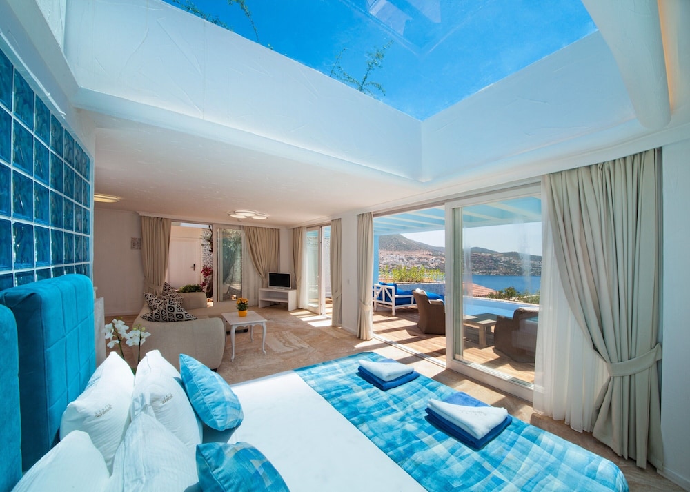 Deluxe Suite, Sea View