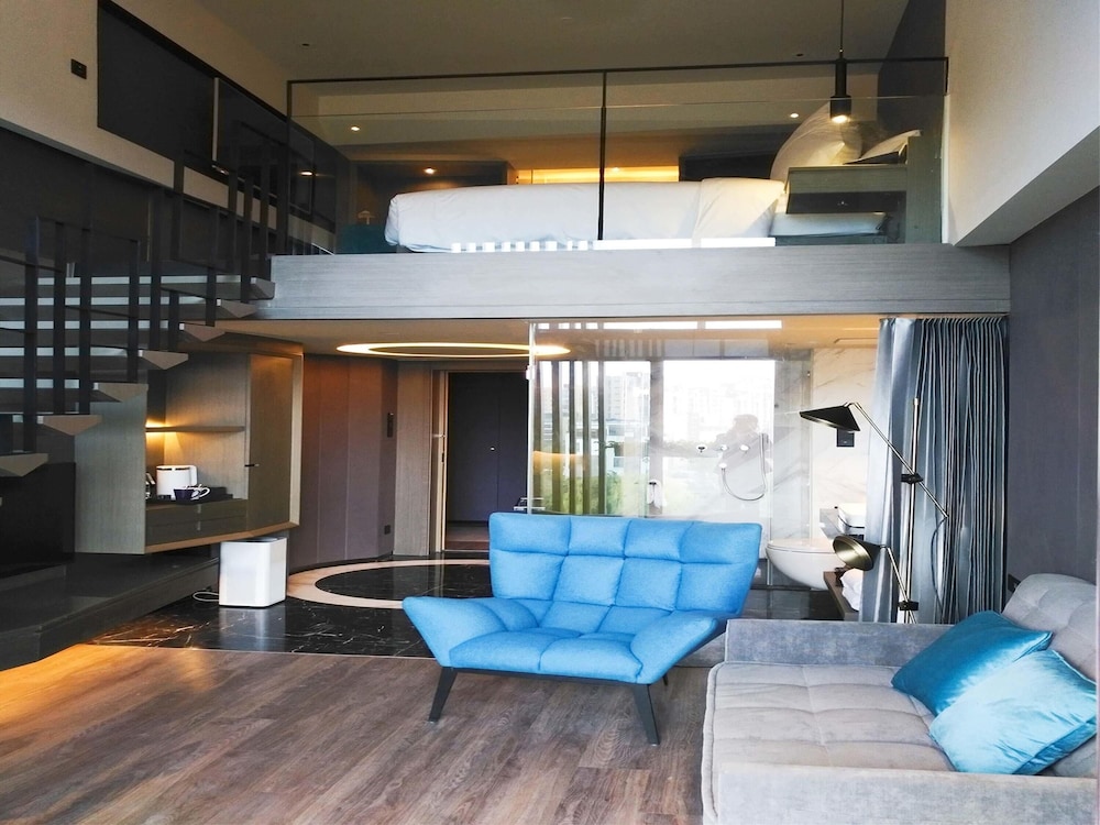 Executive Suite, 1 King Bed photo 1