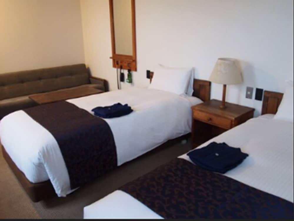 Economy Twin Room, Non Smoking, Annex Building - Photo 1