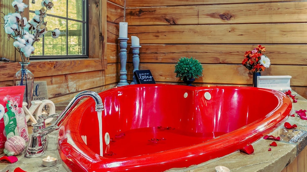Enchanted Romance Mountain Views Heart Shaped Tub Hot Tub Private, Zdjęcie 15