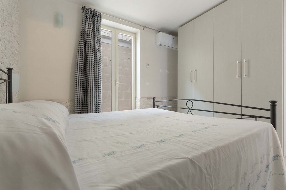 Villa photo 3