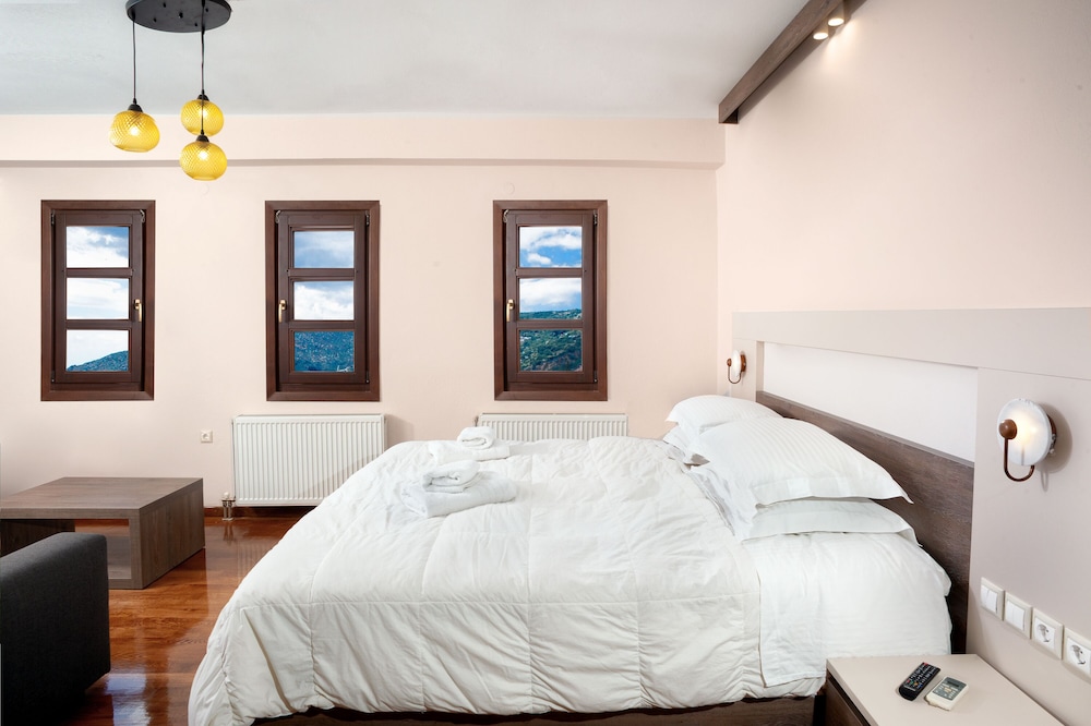 Junior Suite, Fireplace - Photo 3