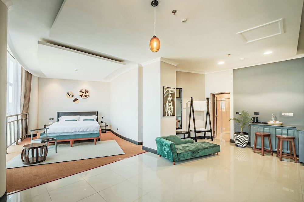 Executive Double Room, 1 King Bed, Non Smoking, Mountain View