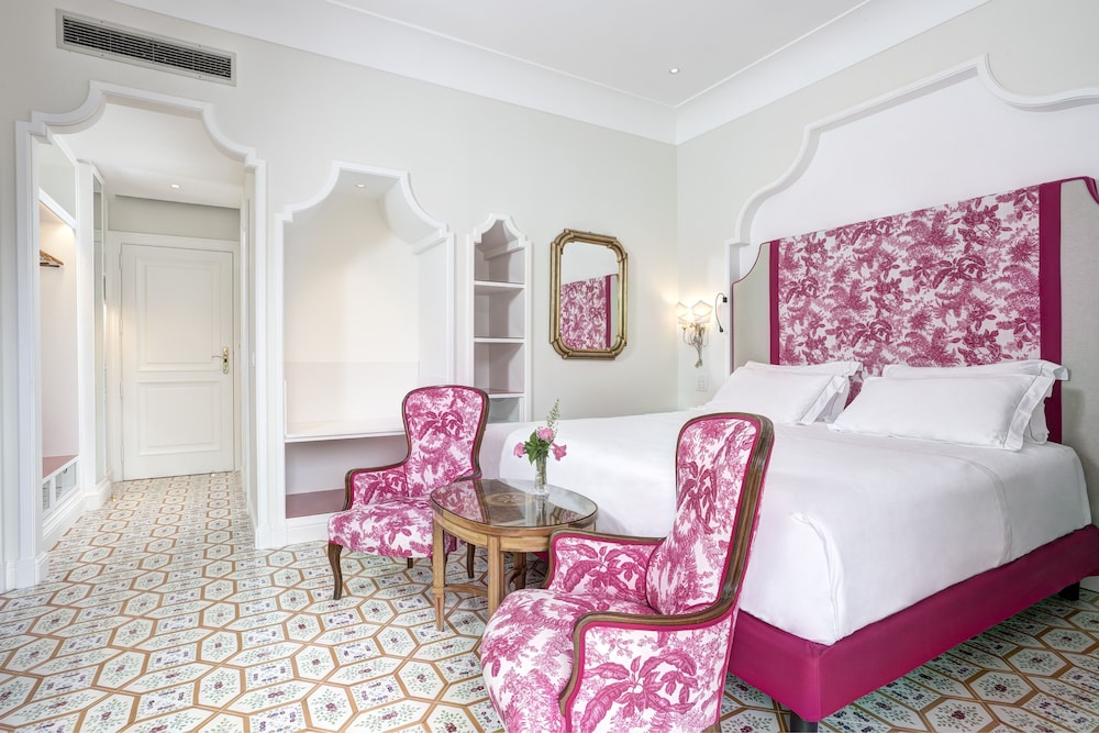 Classic Double or Twin Room, Balcony, City View - Photo 2