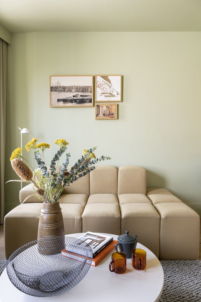 One Bedroom Open Plan Apartment