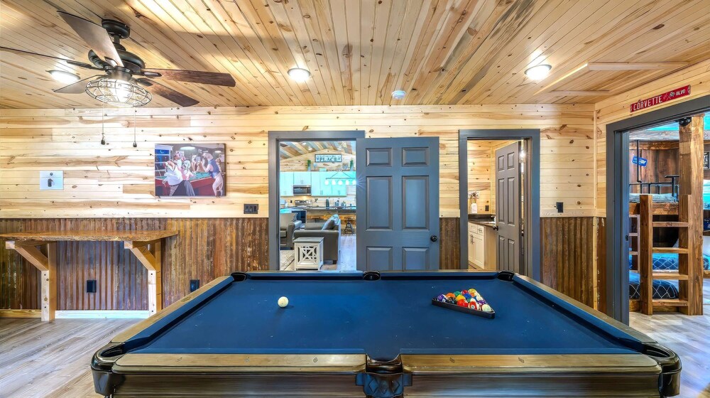 Luxury Poolside Cabin in Sevierville, Zdjęcie 33