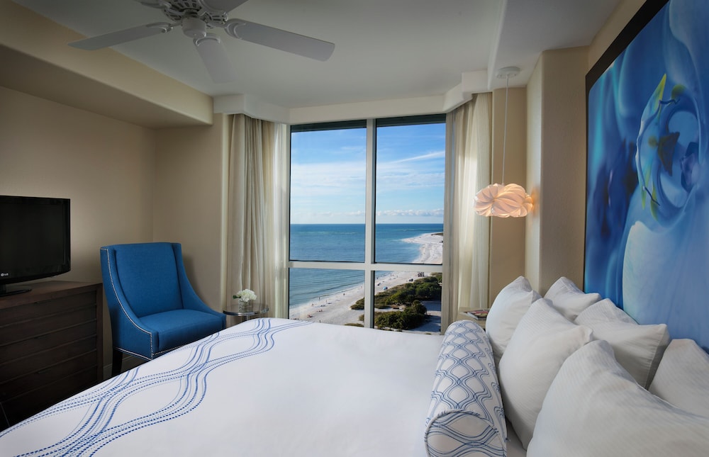Suite, 1 Bedroom, Beachfront (King | Palm Tower)