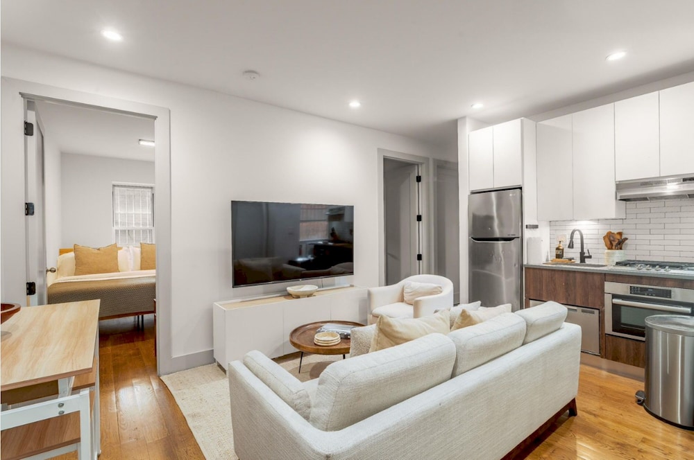 Apartment photo 1