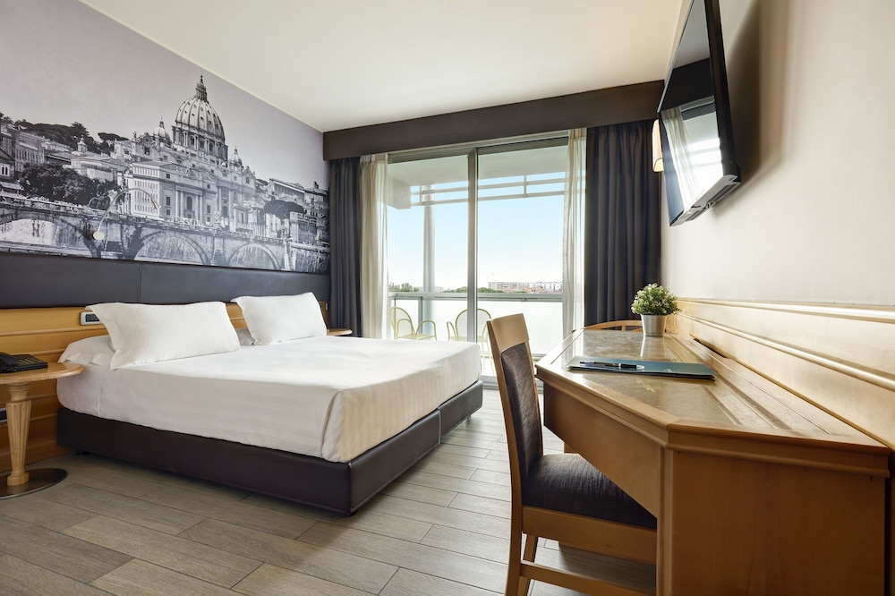 Superior Triple Room photo 3