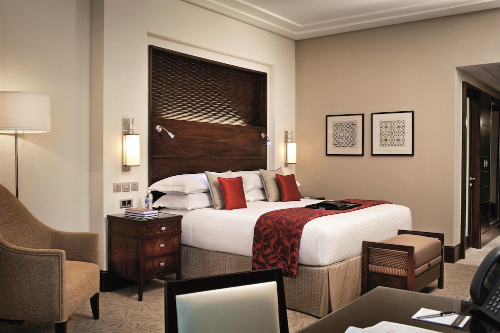 Fairmont, Room, 1 King Bed, City View - Photo 10