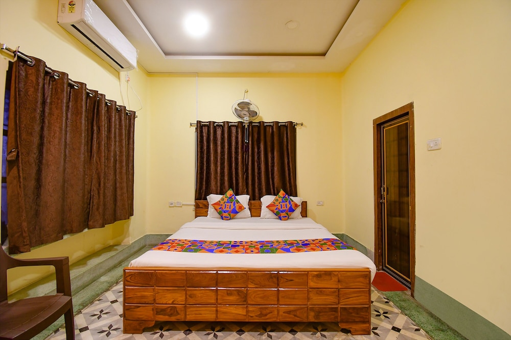 Deluxe Room - Photo 3