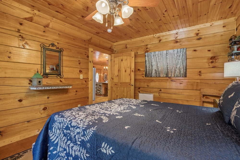 Cozy Cottage w EV Charger Firepit Bed Swing, 사진 29