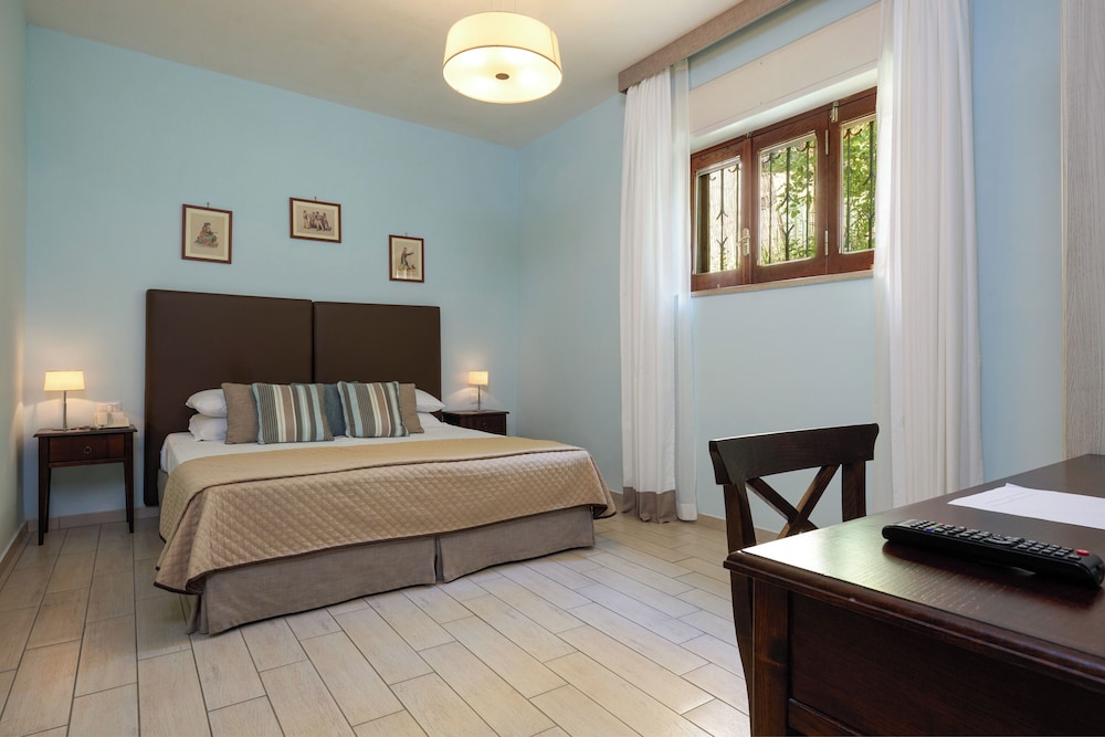 Superior Quadruple Room photo 2