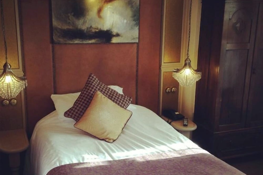 Single Room photo 1