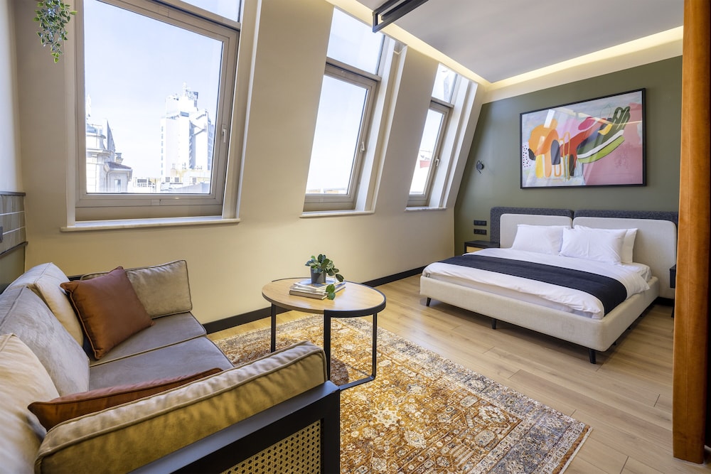 Exclusive Apartment, City View, Executive Level photo 1