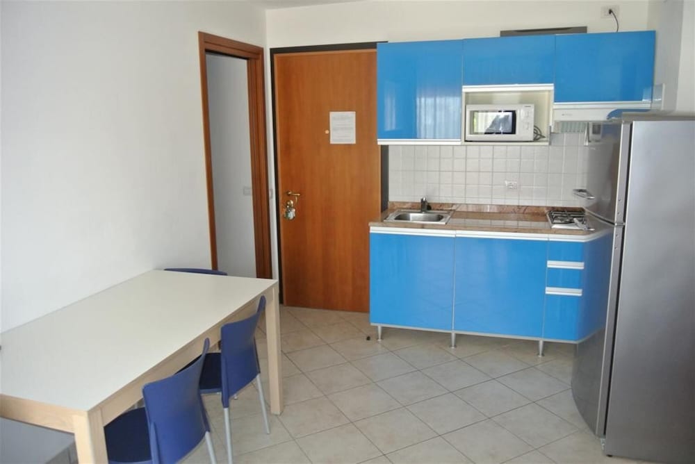 Apartment, Smoking