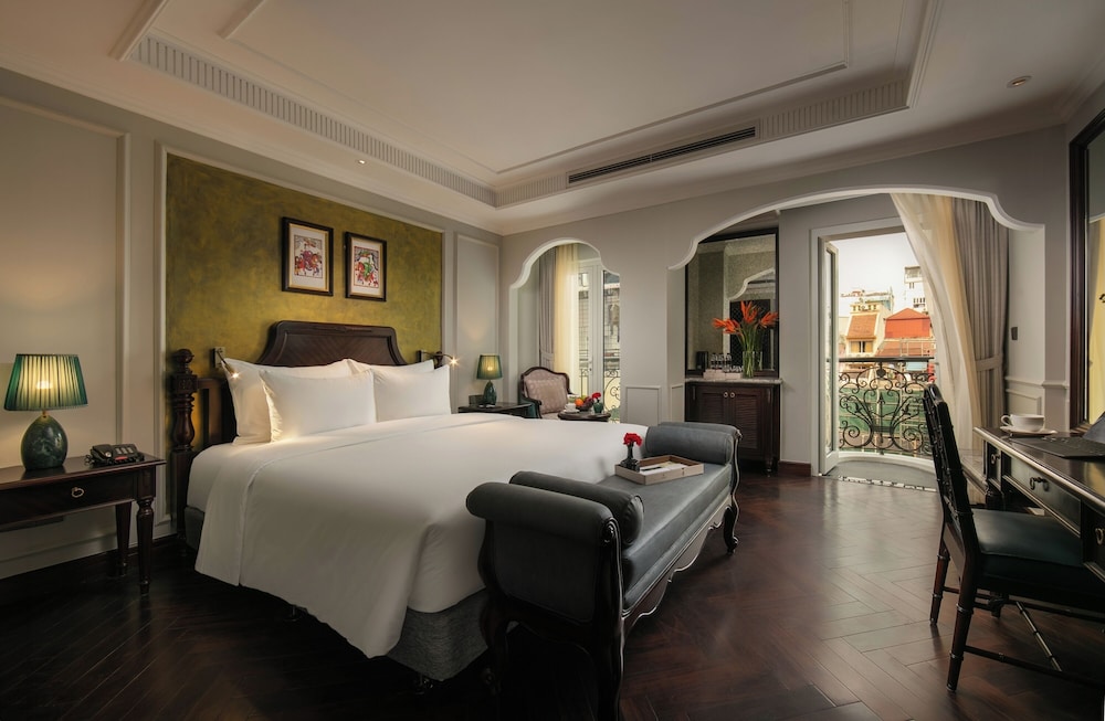 Junior Suite, Balcony, City View