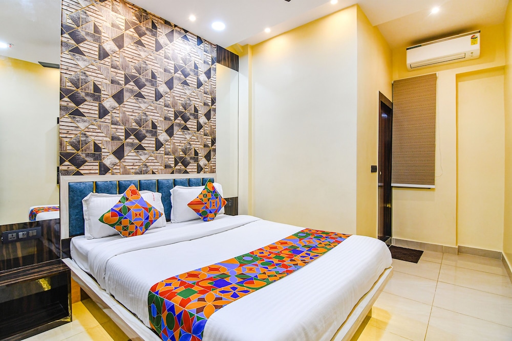 Deluxe Room - Photo 2