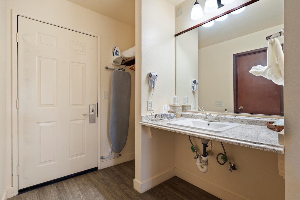 Basic Single Room photo 3