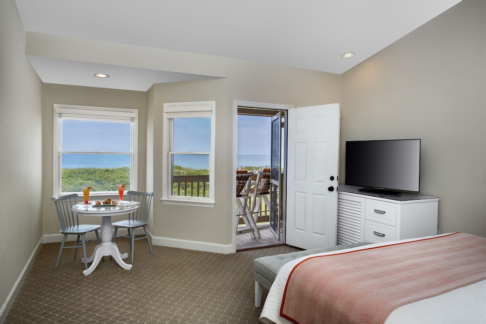 Room, 1 King Bed (Ocean) - Photo 3