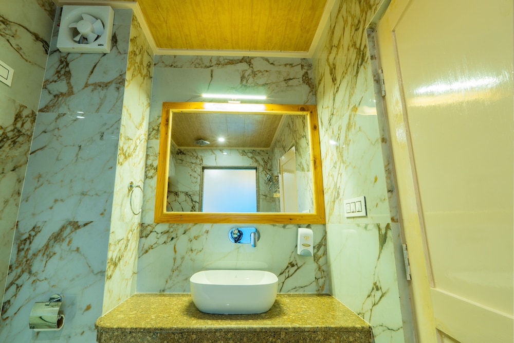 Premium Room - Photo 14