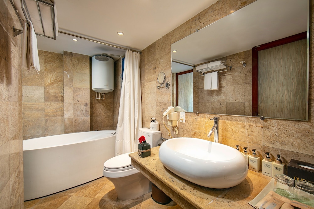 Junior Suite, City View photo 3