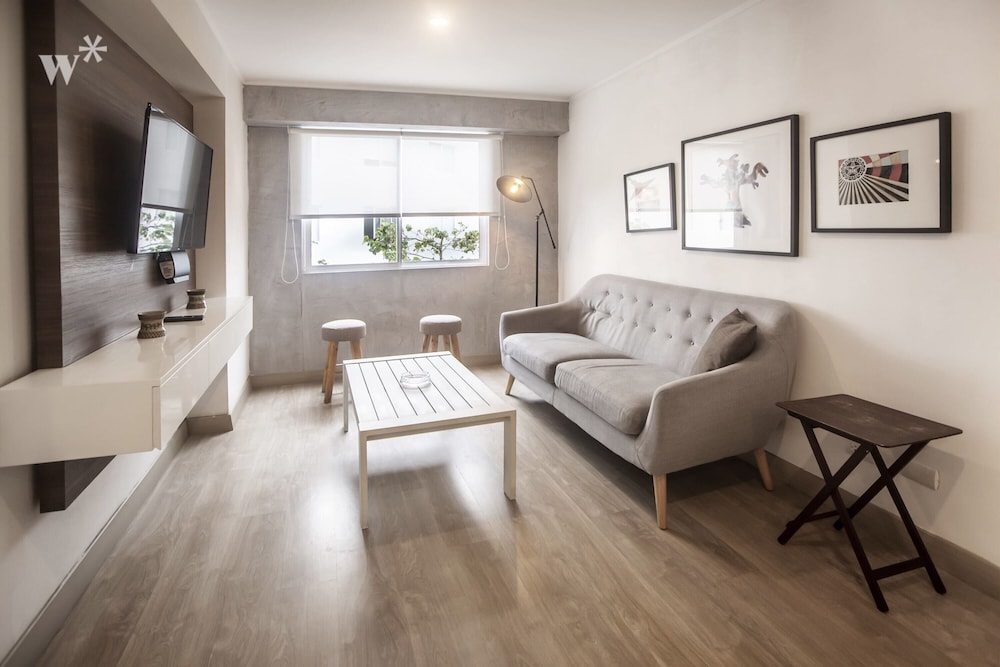 Apartment (109)