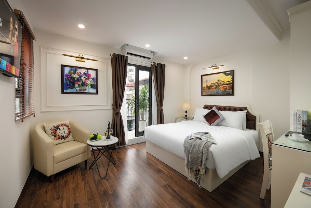 Executive Double Room, 1 Queen Bed, Balcony, City View