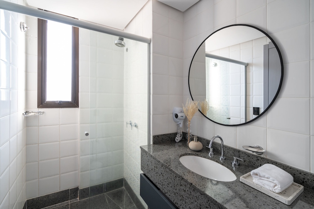 Double or Twin Room - Photo 5