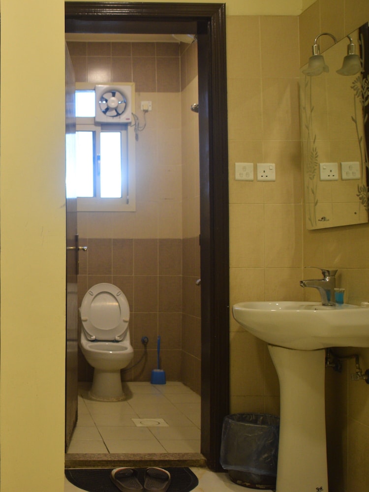 Deluxe Studio