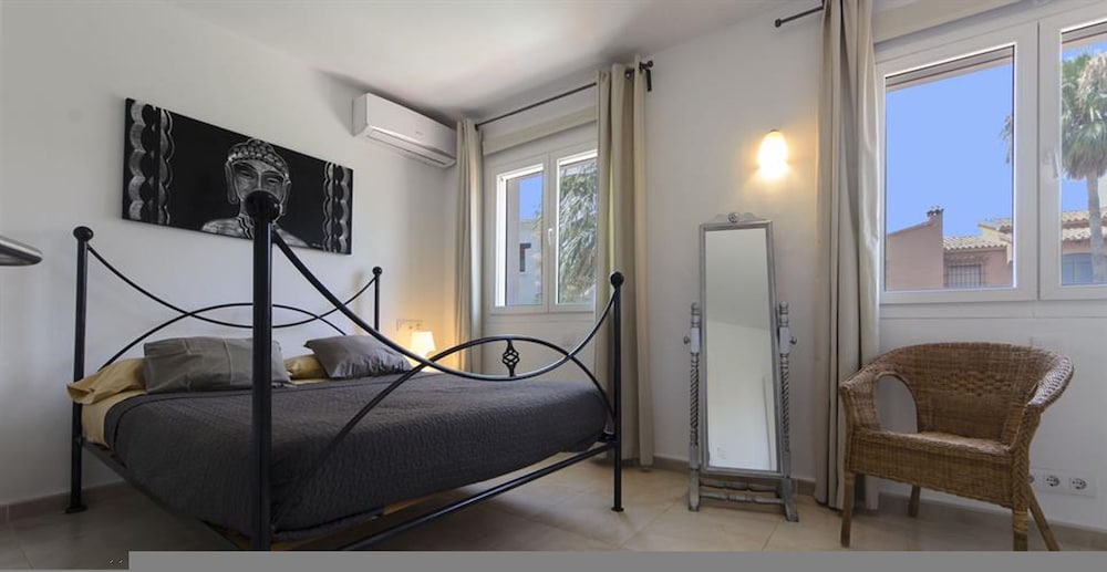 Andrago in Teulada With 6 Bedrooms and 5 Bathrooms, 사진 23