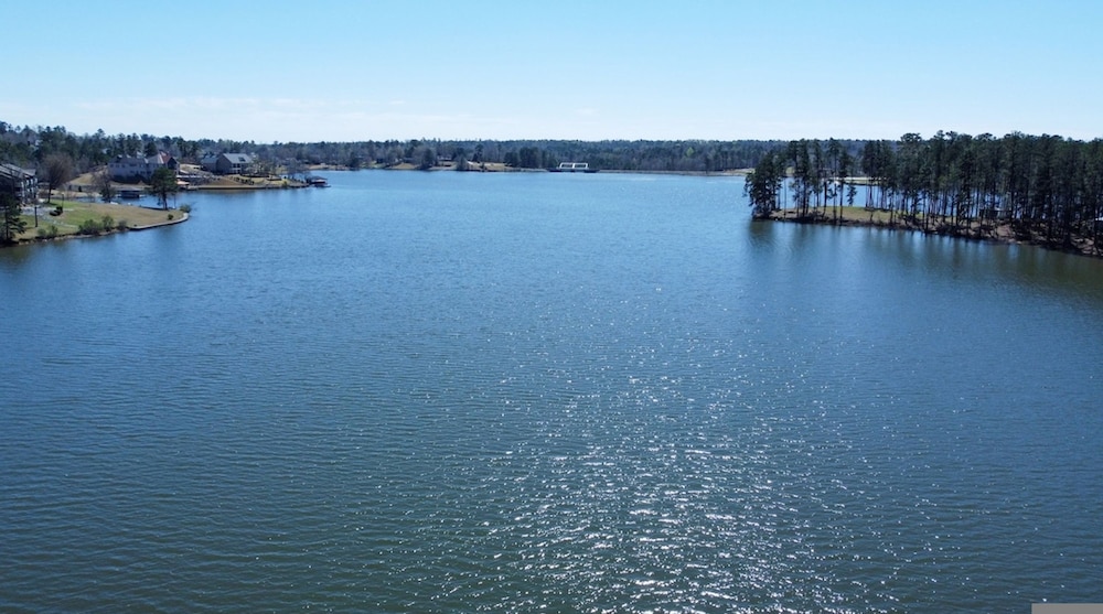 7BR Lakefront Haven Pool Hot Tub Gated 4acres, Billede 11