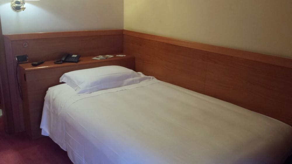 Single Room photo 1
