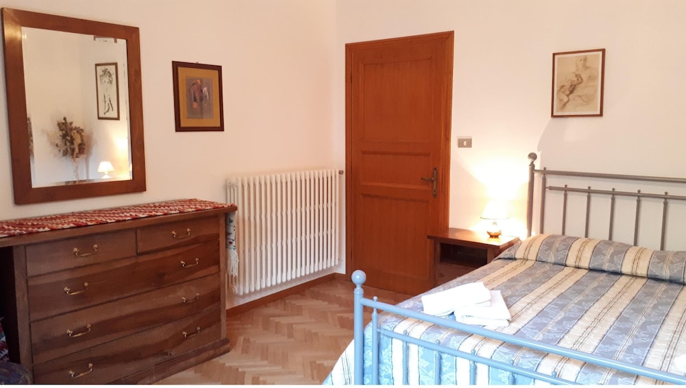 Family House, 3 Bedrooms, 2 Bathrooms (Family Friendly Villa Giulia With)