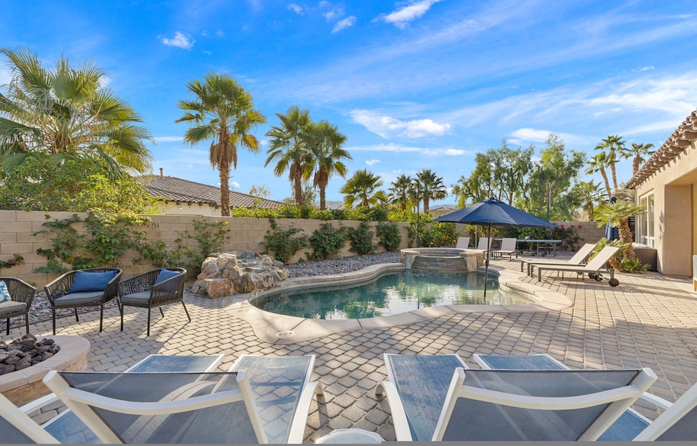 Relaxing Vacay Pool Spa Fire Pit Family Games, Foto 48