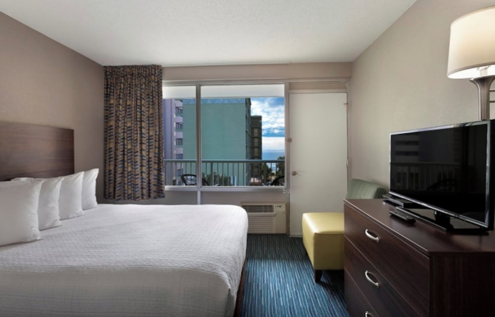 Dunes Pool View Mini Suite photo 1