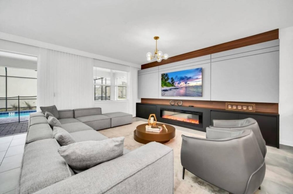 New Home at Storey Lake 9 Bedrooms and 5 Bathrooms, Foto 22