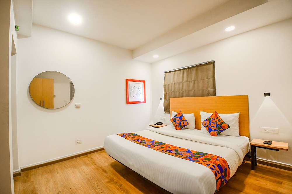 Deluxe Room - Photo 2