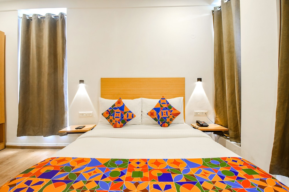 Deluxe Room - Photo 1