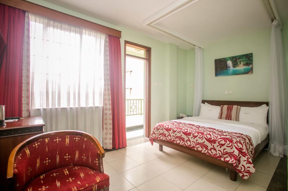 Standard Single Room, Balcony, City View