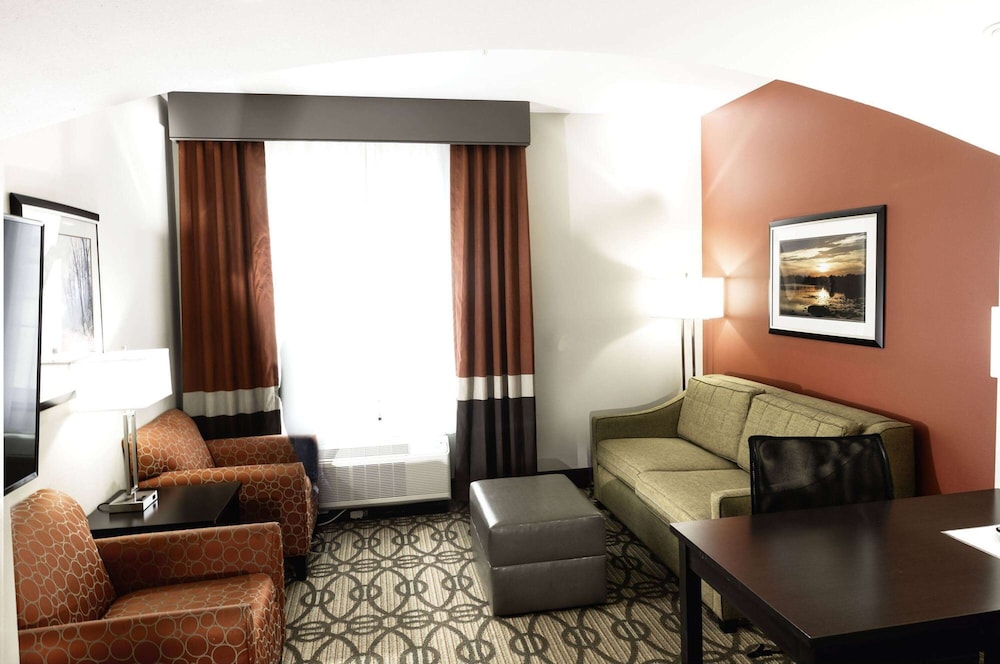 Deluxe Room, 1 King Bed, Non Smoking (Deluxe Executive Room) photo 2