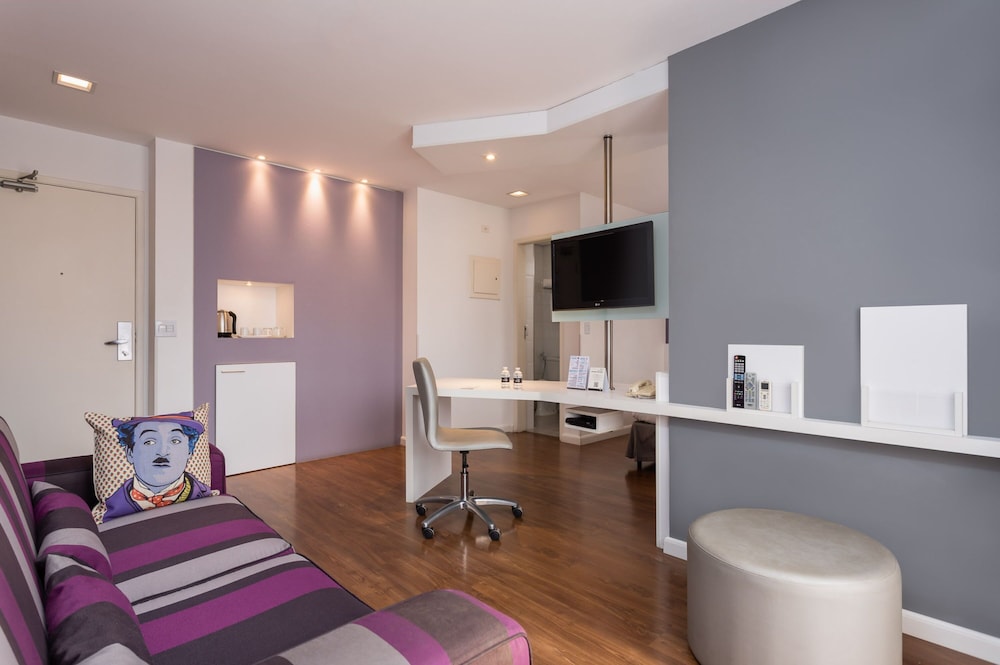Standard Double Room - Photo 4