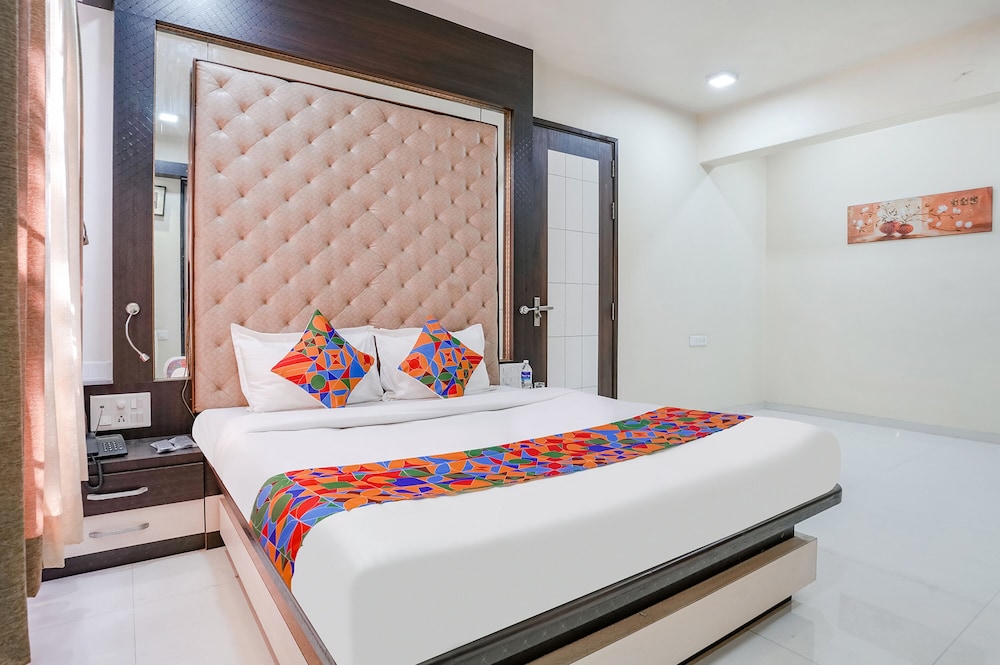 Deluxe Room - Photo 1