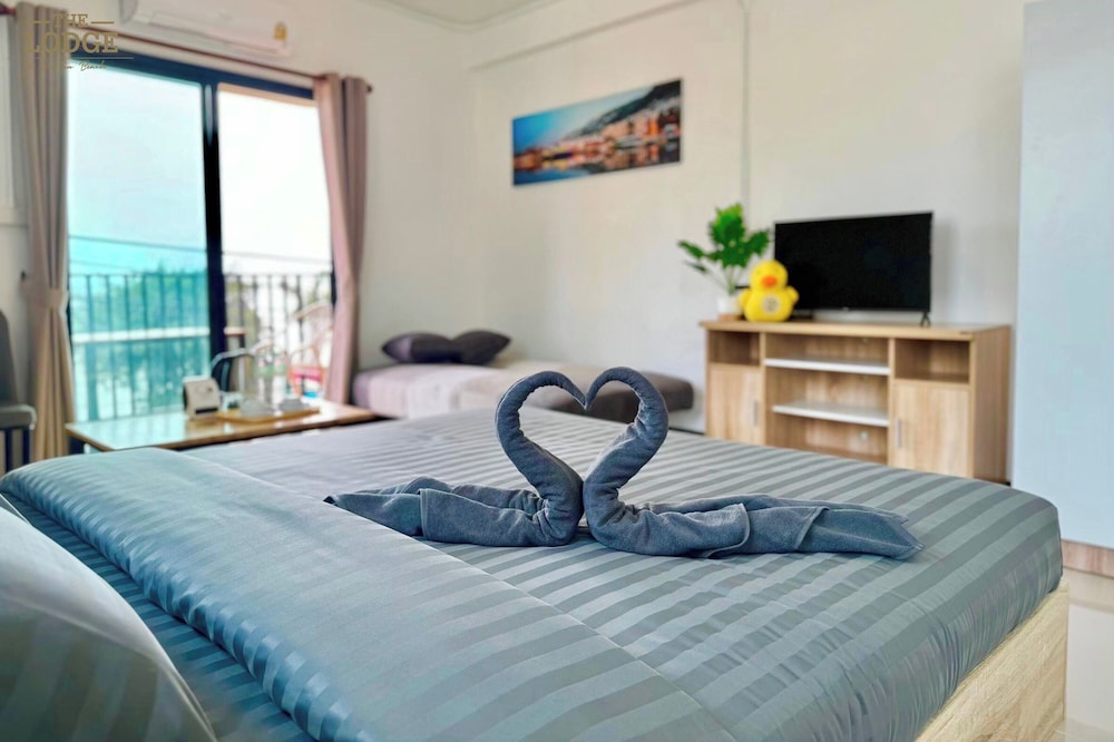 Deluxe Room, Balcony, Sea View - Photo 20
