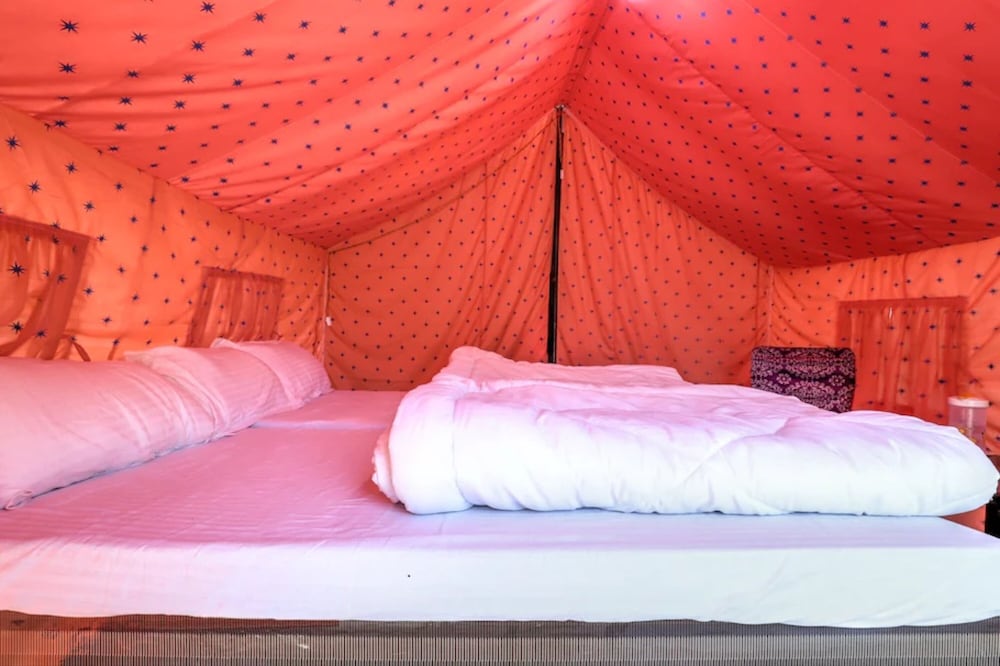Deluxe Tent